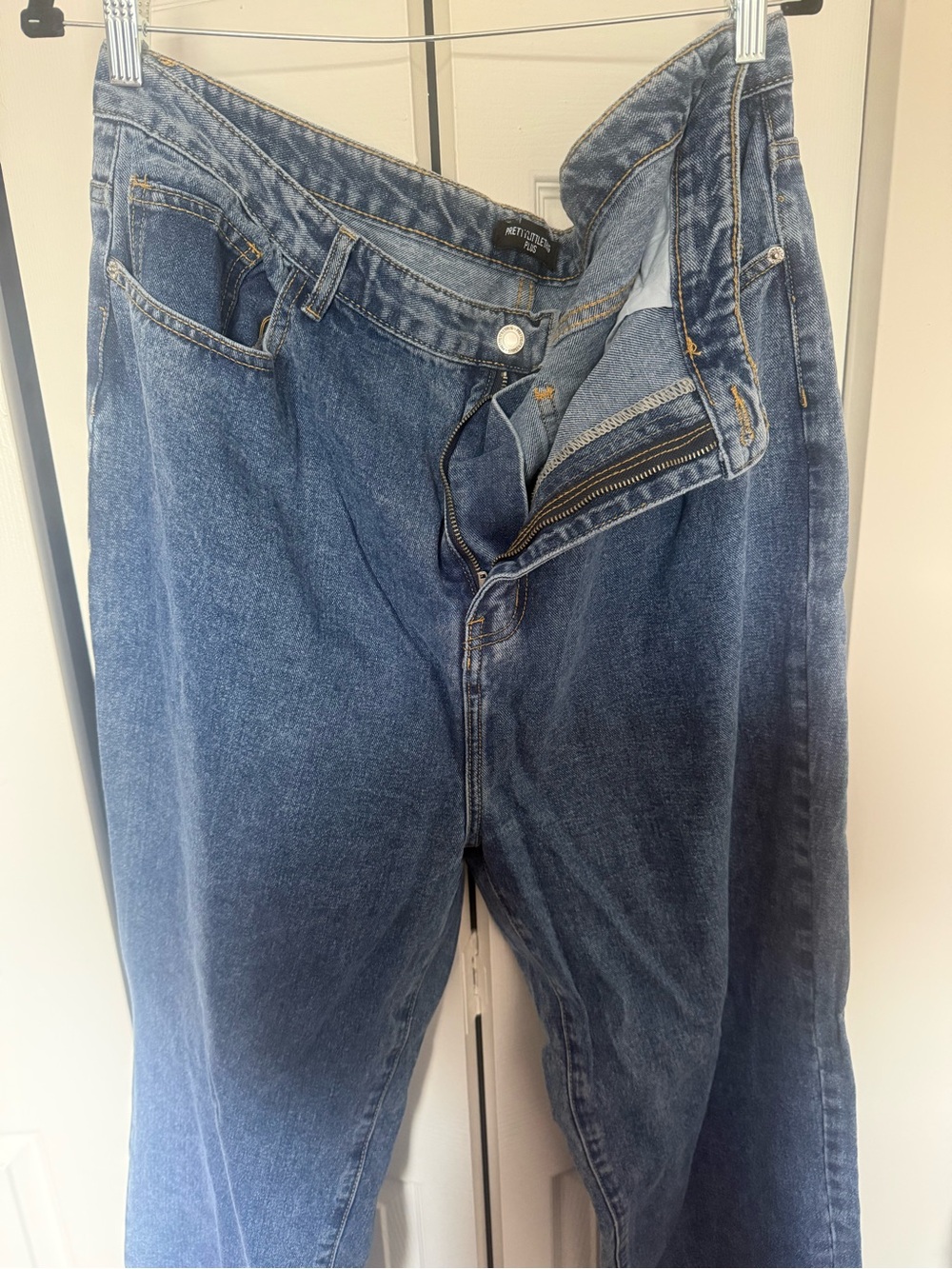 PrettyLittleThing Dark Blue High-Rise Straight Jeans